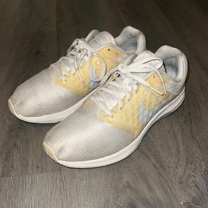 Nike womens running shoes